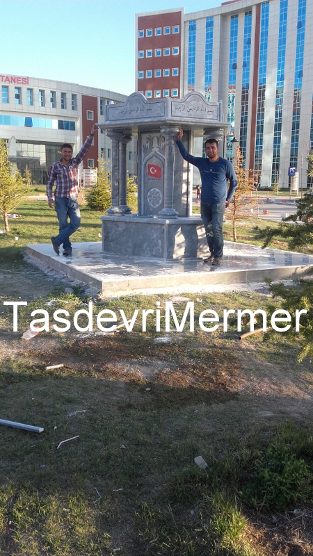 Mermer Çeşme 6 Gen 3 Levabolu Meydan Çeşmesi